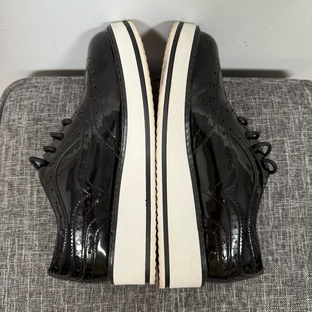 Bruno Marc Women's Elegant Wingtip Platform Oxfords, Size 8, Great Condition!